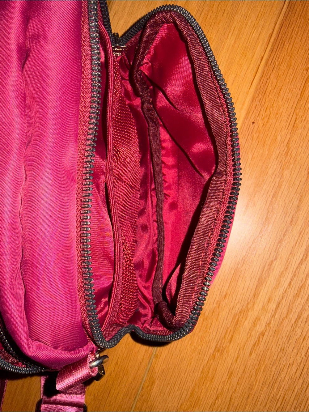 lululemon Raspberry Rave/Silver Crossbody Bag - Picture 3 of 5